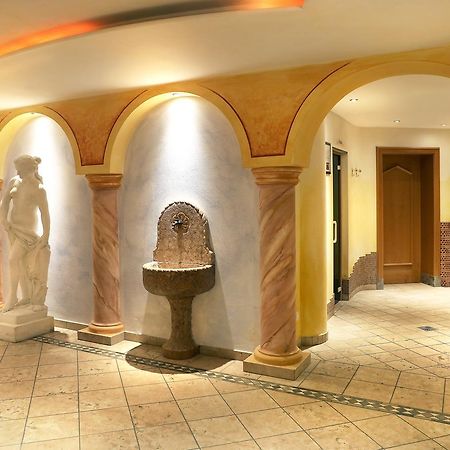 Hotel Maria Theresia Silandro Eksteriør bilde
