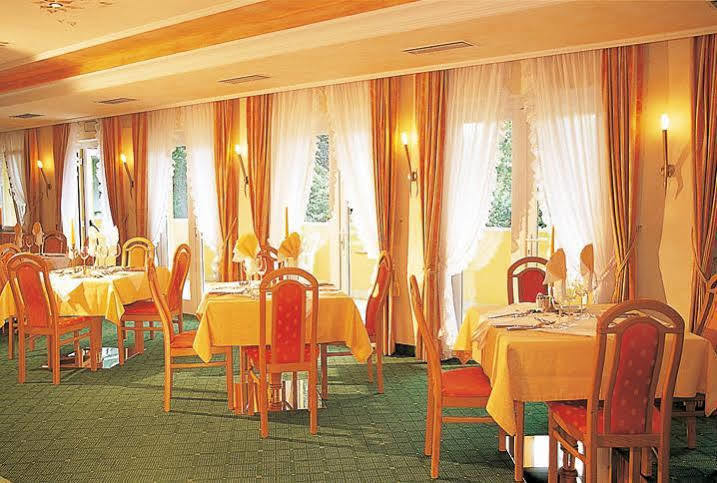 Hotel Maria Theresia Silandro Eksteriør bilde